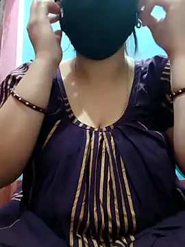 Snapshot of diyabannerjee chatting on 03/05/26, 06:53 diyabannerjee online show from 03/05/26, 06:53