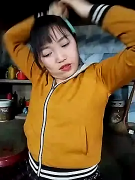 lia-coy online show from 02/20/26, 03:36