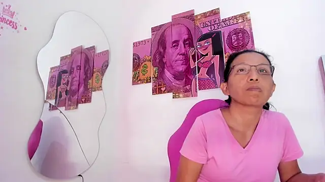 Livia Coxs online show from 02/05/26, 02:11