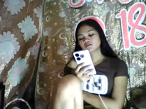 PinaySkinnyJust18 online show from 02/14/26, 11:23