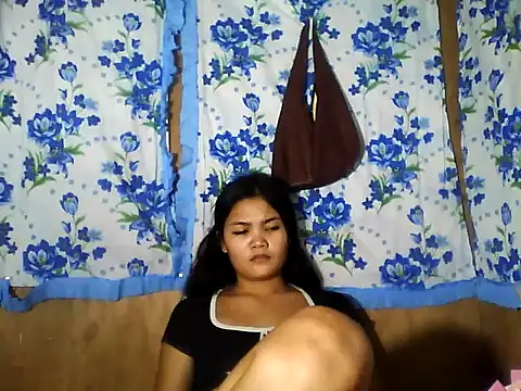 PinaySkinnyJust18 online show from 05/09/26, 12:27