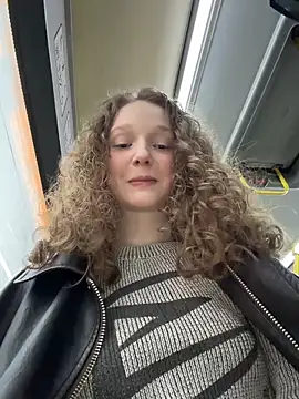 outside rosy online show from 04/03/26, 04:16