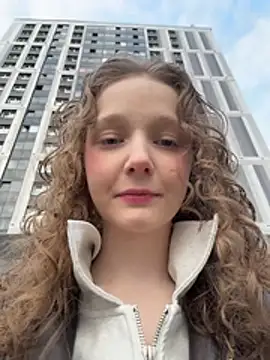 outside rosy online show from 04/12/26, 04:23