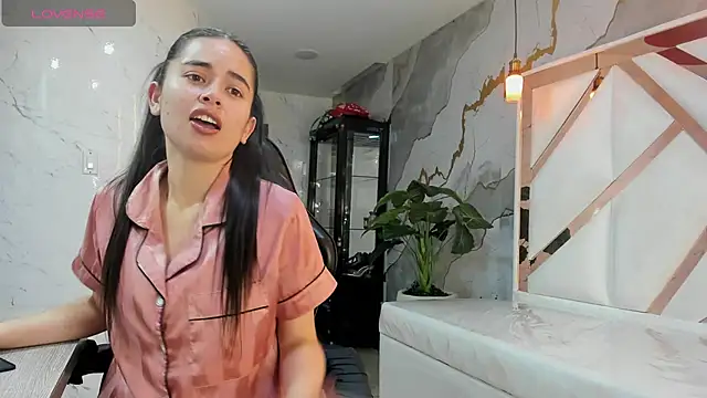 Qetsyah tf online show from 03/28/26, 01:11