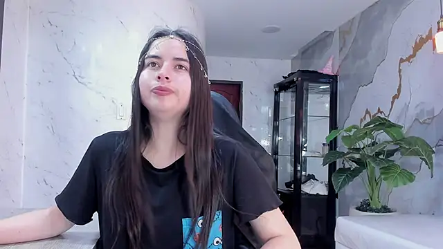 Qetsyah tf online show from 04/02/26, 12:58