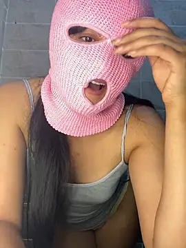 Snapshot of Rabab_Queen chatting on 05/13/26, 12:30 Rabab Queen online show from 05/13/26, 12:30