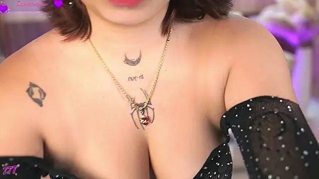 IzisLust online show from 02/18/26, 11:39