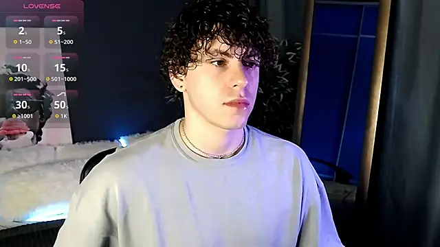 Snapshot of TylerGibson chatting on 06/17/26, 03:31 TylerGibson online show from 06/17/26, 03:31