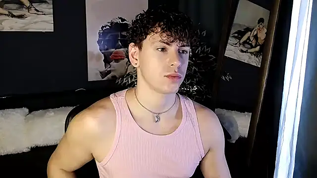 Snapshot of TylerGibson chatting on 07/03/26, 10:10 TylerGibson online show from 07/03/26, 10:10