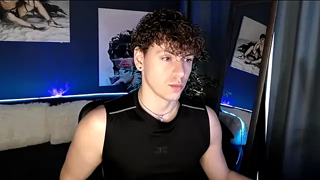 Snapshot of TylerGibson chatting on 07/09/26, 03:54 TylerGibson online show from 07/09/26, 03:54