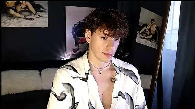 Snapshot of TylerGibson chatting on 07/16/26, 04:46 TylerGibson online show from 07/16/26, 04:46