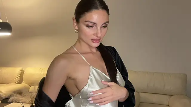 RoxelleSilvara69 online show from 07/19/26, 11:52