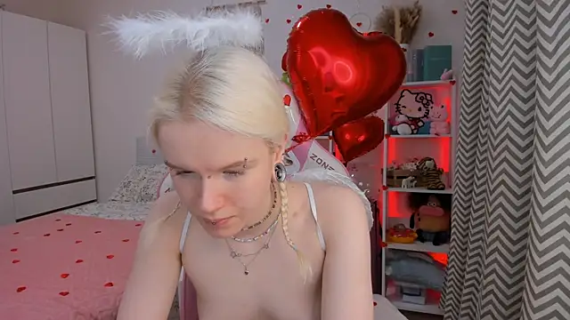 Mia WaterFall online show from 02/14/26, 03:25