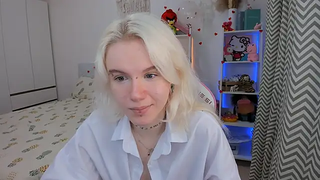 Mia WaterFall online show from 02/18/26, 03:46