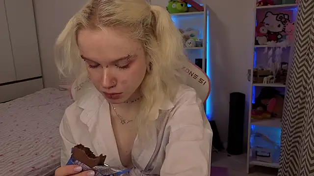 Mia WaterFall online show from 03/06/26, 03:14