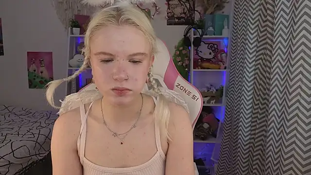 Mia WaterFall online show from 06/05/26, 03:24