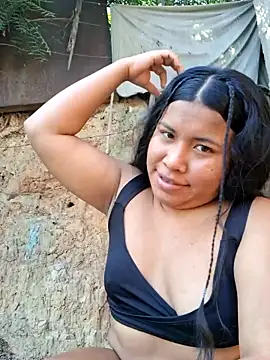 Snapshot of Sweet-Dirty-Storm chatting on 02/04/26, 02:01 Sweet-Dirty-Storm online show from 02/04/26, 02:01