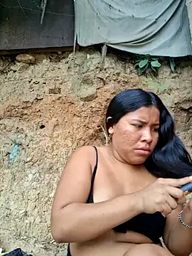 Snapshot of Sweet-Dirty-Storm chatting on 02/22/26, 03:32 Sweet-Dirty-Storm online show from 02/22/26, 03:32