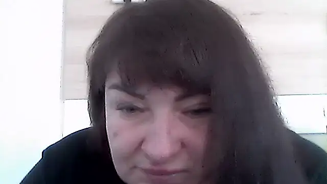 Snapshot of AllinaKis chatting on 02/01/26, 02:04 AllinaKis online show from 02/01/26, 02:04