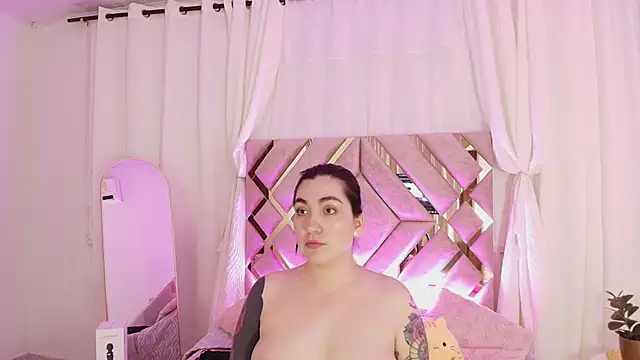 KathiaJenner online show from 04/24/26, 11:45