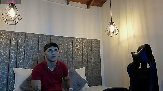 Calvin Hunter online show from 03/08/26, 05:00