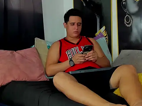 Apolo Hot online show from 01/17/26, 08:23