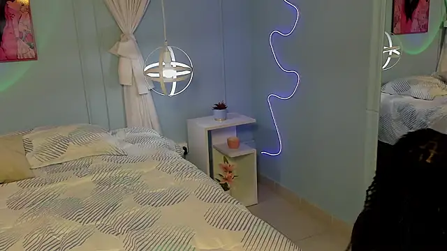 Snapshot of naomi_campell chatting on 02/02/26, 07:45 naomi campell online show from 02/02/26, 07:45