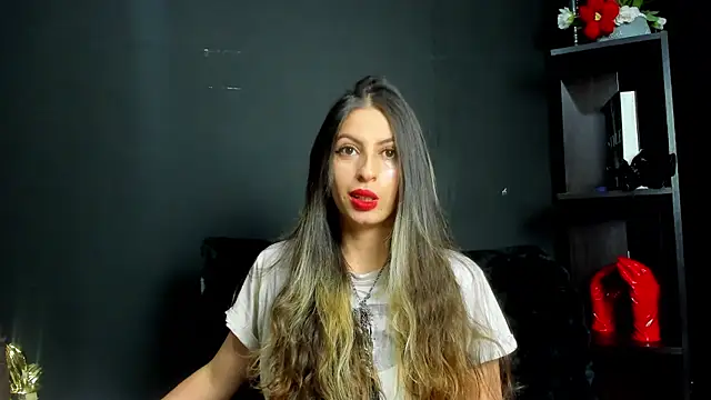 Snapshot of GoddesLeila chatting on 07/01/26, 06:07 GoddesLeila online show from 07/01/26, 06:07