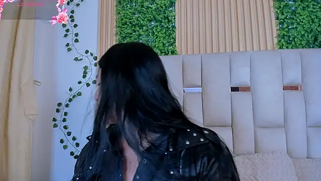 Snapshot of JeniferPowell_nm chatting on 02/25/26, 07:01 JeniferPowell nm online show from 02/25/26, 07:01