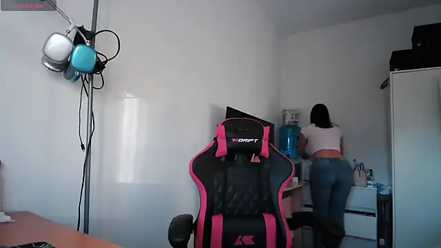 Yulian Milf online show from 03/28/26, 05:23