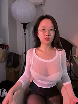 Snapshot of kaixin66 chatting on 06/05/26, 06:52 kaixin66 online show from 06/05/26, 06:52