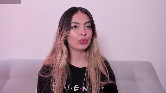 Fernanda aaaa online show from 05/11/26, 02:12