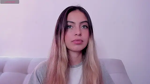 Snapshot of Fernanda_aaaa chatting on 06/16/26, 03:36 Fernanda aaaa online show from 06/16/26, 03:36