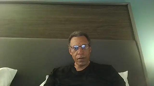 Snapshot of swimmer2496 chatting on 05/16/26, 06:32 swimmer2496 online show from 05/16/26, 06:32