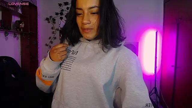 Snapshot of samantha_bj chatting on 02/03/26, 01:49 samantha bj online show from 02/03/26, 01:49