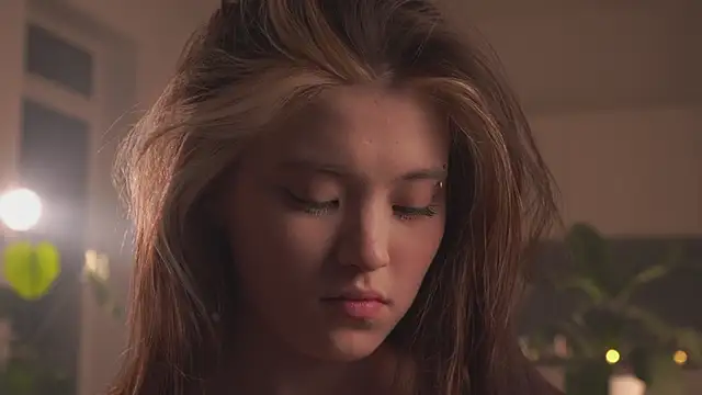 Snapshot of EleniRoeber chatting on 02/12/26, 04:46 EleniRoeber online show from 02/12/26, 04:46