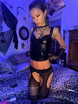 luxxlola online show from 02/04/26, 01:44