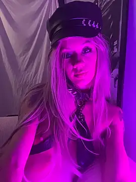 luxxlola online show from 02/20/26, 06:10