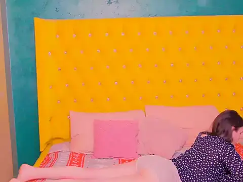 Izzymonroey online show from 01/18/26, 01:04