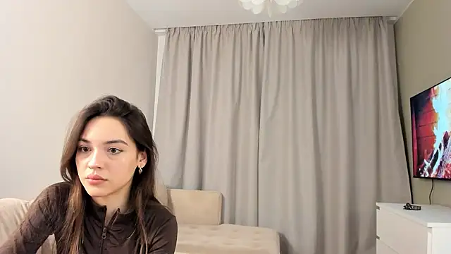 Snapshot of TreasaCrebs chatting on 02/02/26, 06:17 TreasaCrebs online show from 02/02/26, 06:17