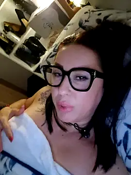 Snapshot of Starletx chatting on 02/04/26, 09:37 Starletx online show from 02/04/26, 09:37