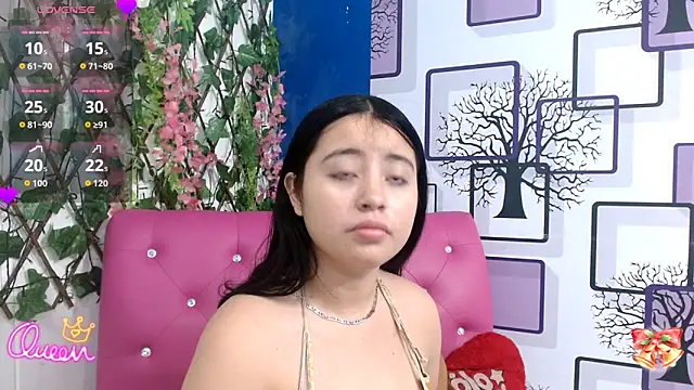 angelhotlatina18 online show from 02/11/26, 11:48