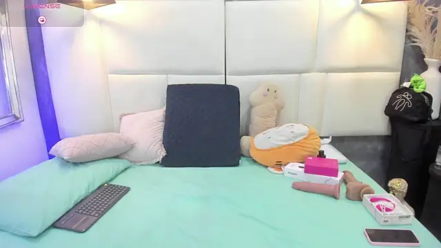 Snapshot of Martina_armos chatting on 05/11/26, 01:28 Martina armos online show from 05/11/26, 01:28