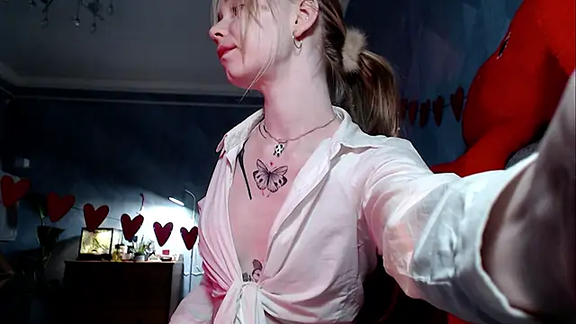 Austeja Ona online show from 02/17/26, 04:24