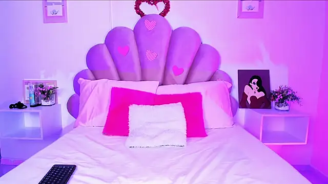 Snapshot of Ms_zozi_ chatting on 02/22/26, 02:37 Ms zozi online show from 02/22/26, 02:37