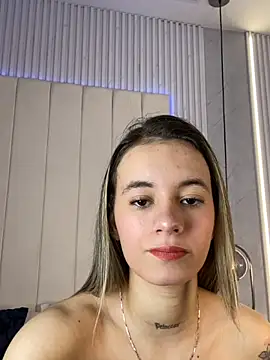 Snapshot of JuliaColemann chatting on 02/13/26, 12:12 JuliaColemann online show from 02/13/26, 12:12