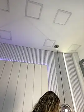 Snapshot of JuliaColemann chatting on 02/21/26, 11:22 JuliaColemann online show from 02/21/26, 11:22