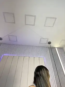 Snapshot of JuliaColemann chatting on 02/26/26, 12:04 JuliaColemann online show from 02/26/26, 12:04