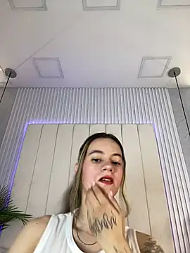 JuliaColemann online show from 03/14/26, 12:10