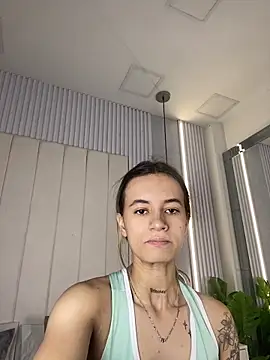 JuliaColemann online show from 04/15/26, 12:01